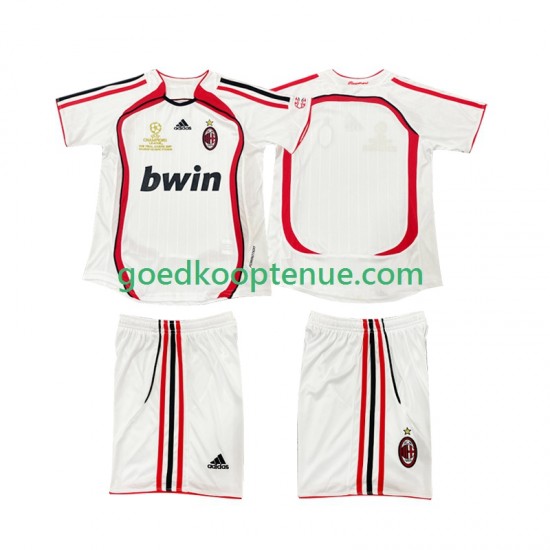 Uit Retro Tenue van AC Milan 2007 Kind 2-13 jaar 2006 Korte Mouw Uit Retro Tenue van AC Milan 2007 Kind 2-13 jaar 2006 Korte Mouw