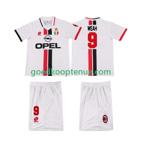 Uit Retro Tenue van AC Milan WEAH 8 1996 1997 Kind 2-13 jaar Korte Mouw Uit Retro Tenue van AC Milan WEAH 8 1996 1997 Kind 2-13 jaar Korte Mouw