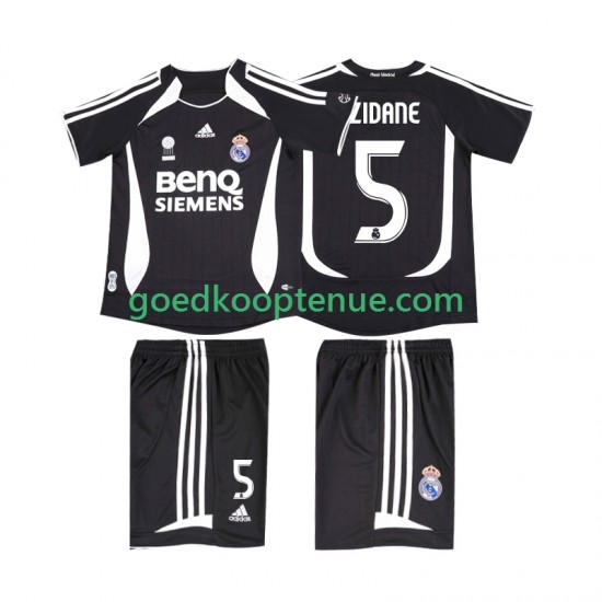 Uit Retro Tenue van Real Madrid ZIDANE 5 2007 Kind 2-13 jaar 2006 Korte Mouw Uit Retro Tenue van Real Madrid ZIDANE 5 2007 Kind 2-13 jaar 2006 Korte Mouw